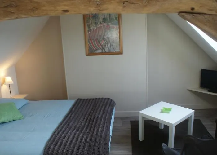 La Maison D'a Cote Bed & Breakfast *